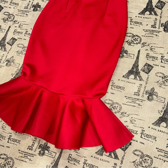 Express Women NWOT! Hot Red Strapless Scuba Flounce Stretch Dress Size 8 - Picture 5 of 17